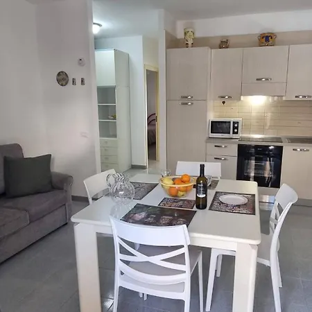 La Casetta Di Lauretta Apartment *